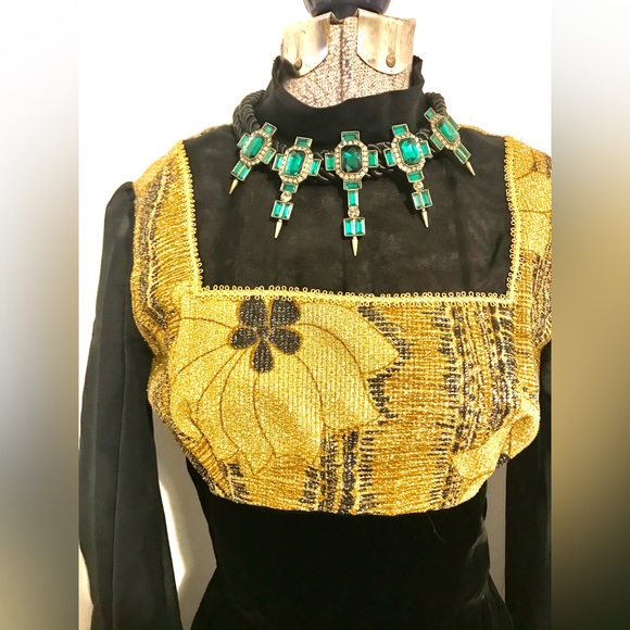 Vintage Maxi Byzantine Dress XS Velvet, Gold Lame’ & sheer balloon sleeves - Picture 3 of 16